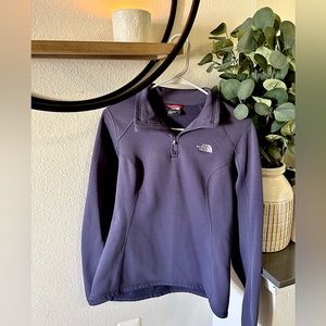 North Face Half Zip - Size Small